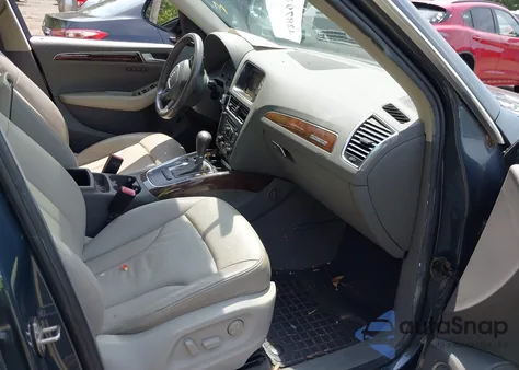 2010 Audi Q5 3.2 Premium из США, поврежденный, VIN WA1LKAFP9AA017080